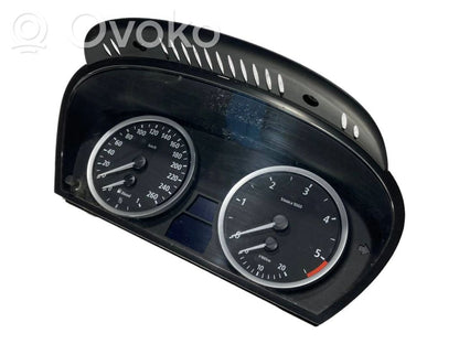 Spidometrs (instrumentu panelī)