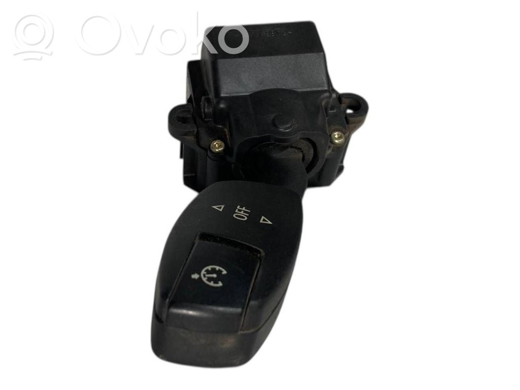 Kruīza kontroles (autopilota) sviria