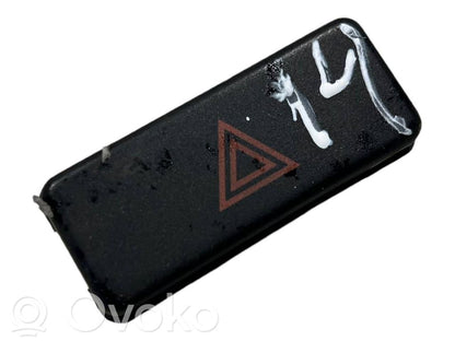 Avārijas lukturu slēdzis