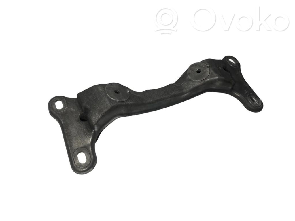 Pārnesumkārbas stiprinājuma kronšteins