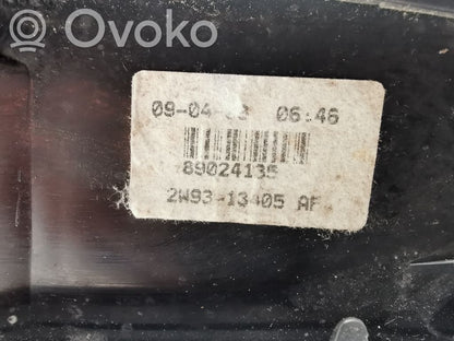 Aizmugurējais lukturis virsbūvē