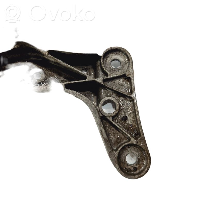 Transmission mounting bracket