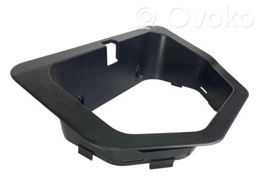 Боковая декоративная накладка (задняя)