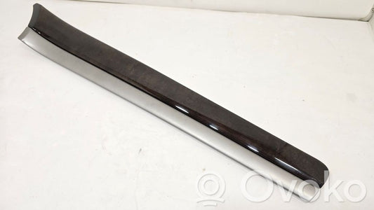 Decorative trim strip on the front