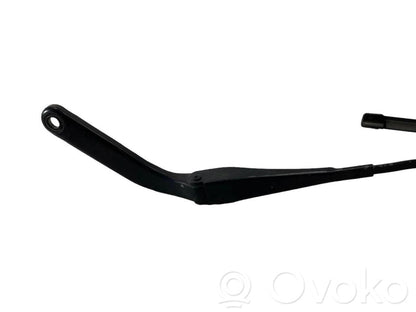 Priekšējā loga tīrītājs