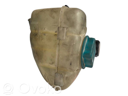 Dzesēšanas šķidruma izplešanās tvertne