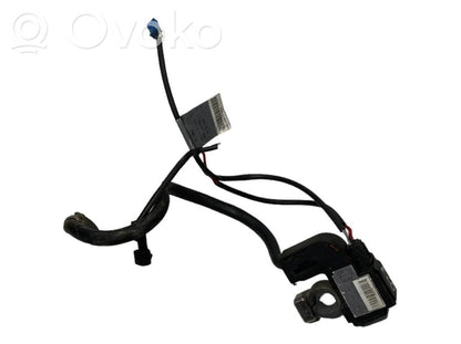 Отрицательный провод (аккумулятор)