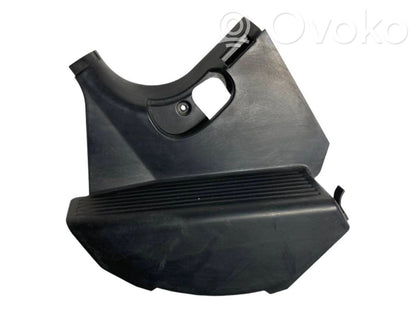 Kāju zonas sānu dekoratīvā apdare