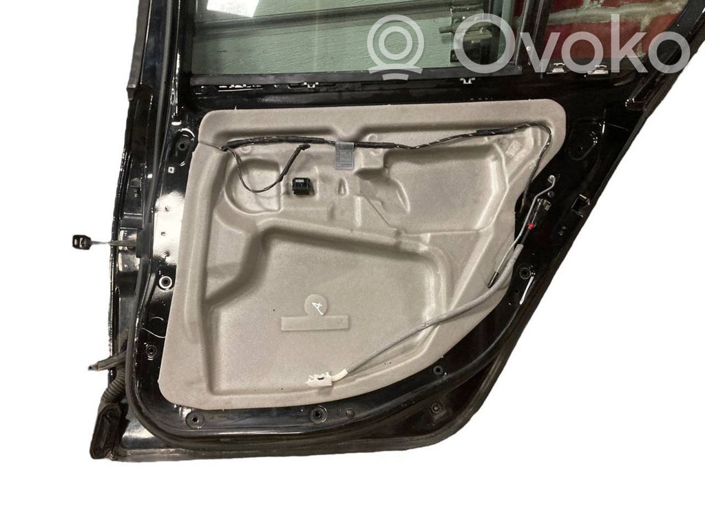 Aizmugurējās durvis