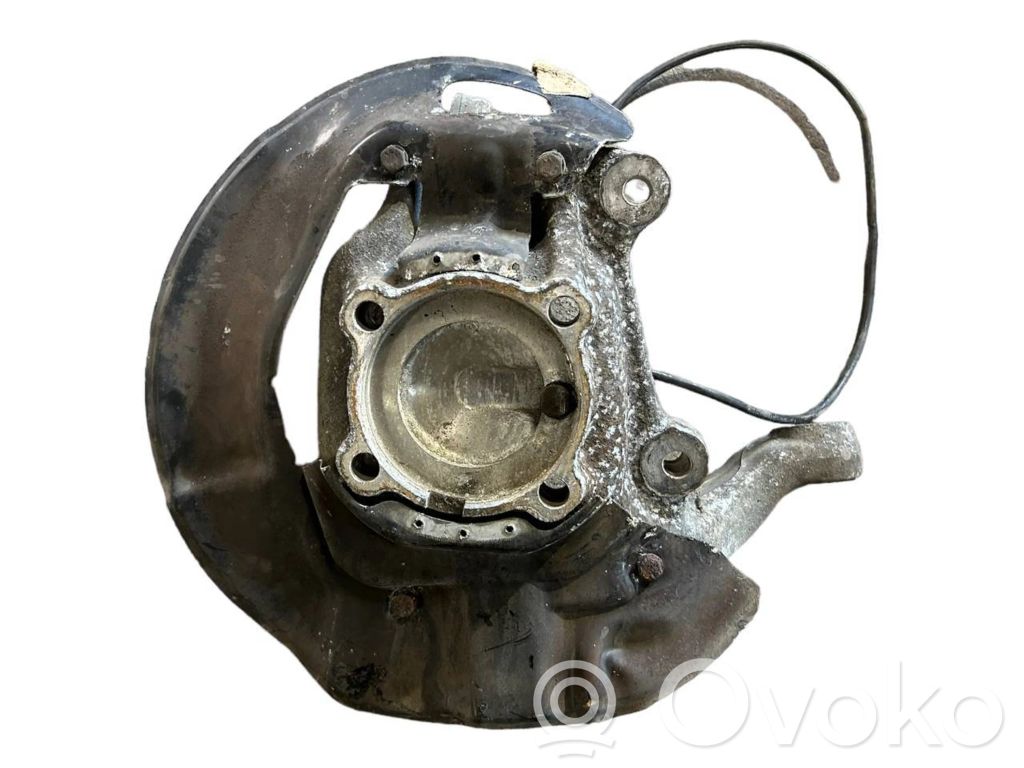 Priekšējā riteņa rumbas vārpstas šarnīrs (stupica, capfa)