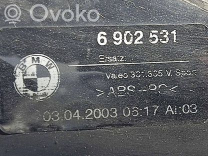 Aizmugurējais lukturis virsbūvē