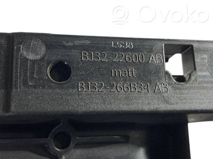 Internal opening handle