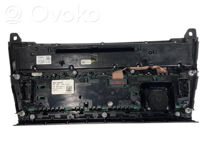 Air conditioning / climate control / interior heating control unit (in the passenger compartment)