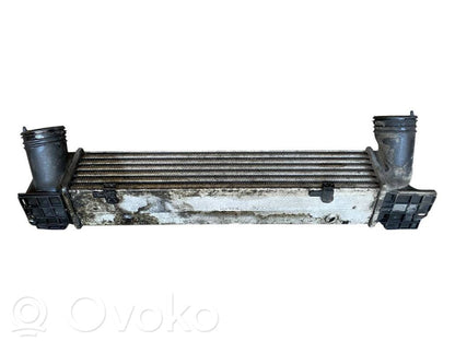 Starpdzesētāja radiators