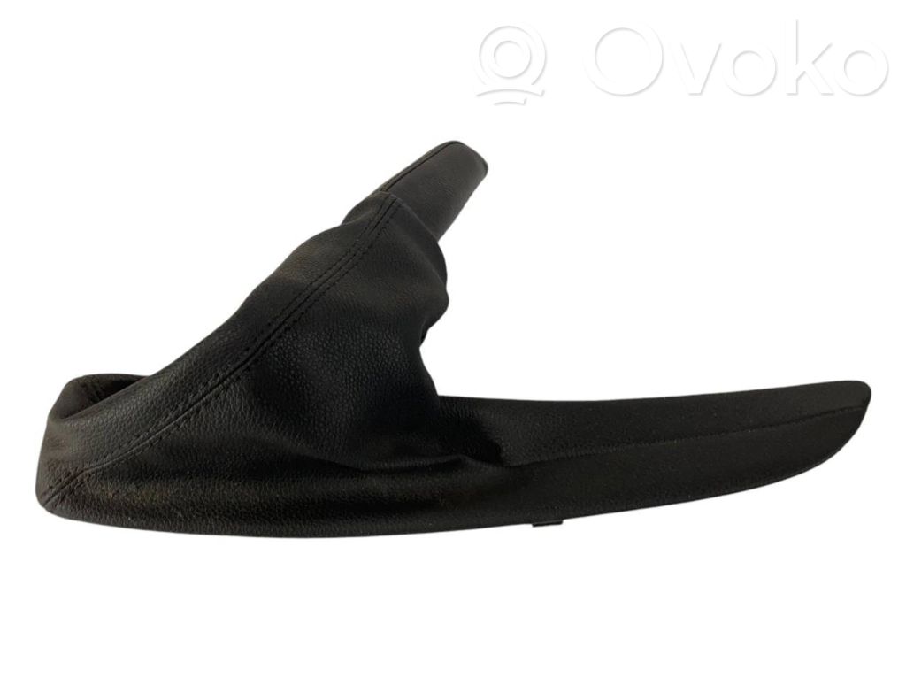 Rokas bremzes dekoratīvā apdare