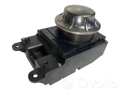 Daudzfunkciju vadības slēdzis / poga