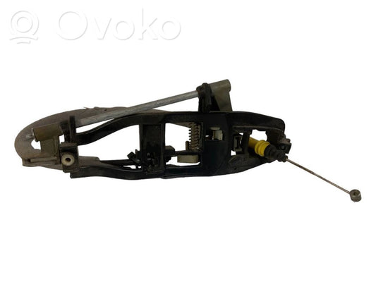 Держатель/кронштейн для внешней ручки открывания спереди