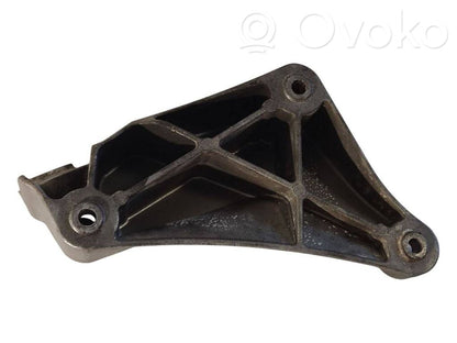 Dzinēja nostiprināšanas stiprinājums-kronšteins