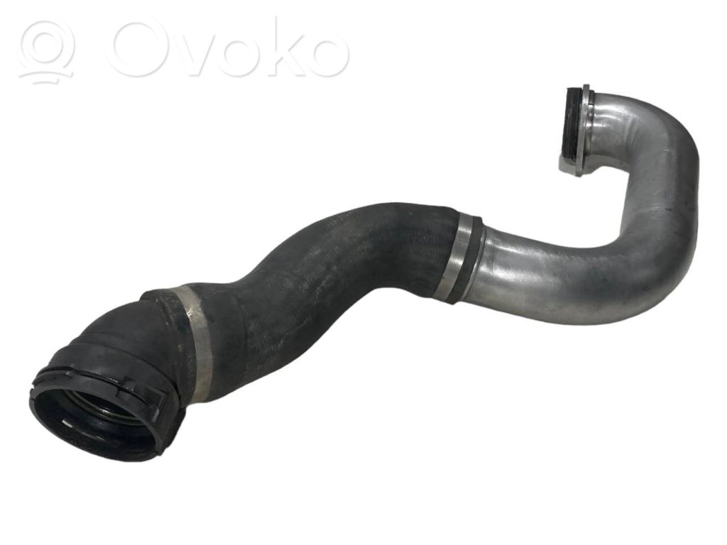 Шланг(и)/труба(ы) интеркулера