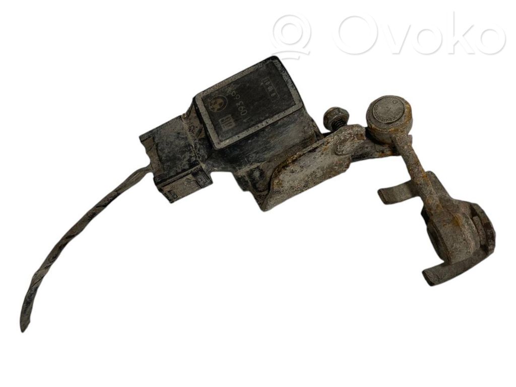 Augstuma sensors (priekšējo lukturu)