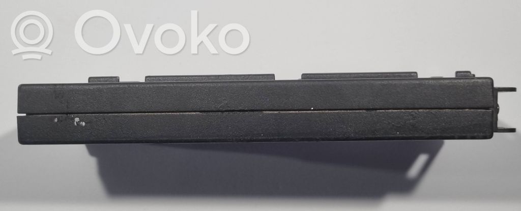 Tālruņa vadības bloks