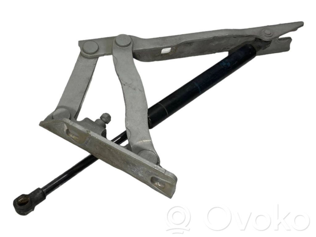 Dzinēja pārsega amortizators