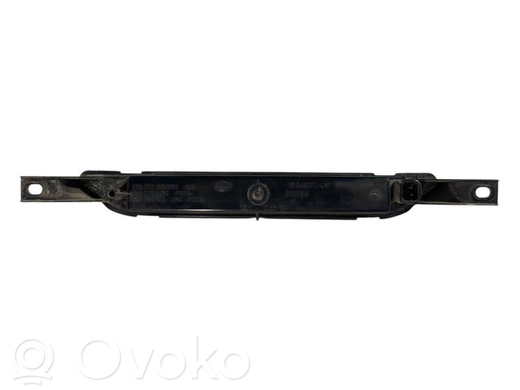 Papildu bremžu signāla lukturis