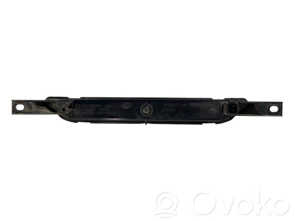 Papildu bremžu signāla lukturis