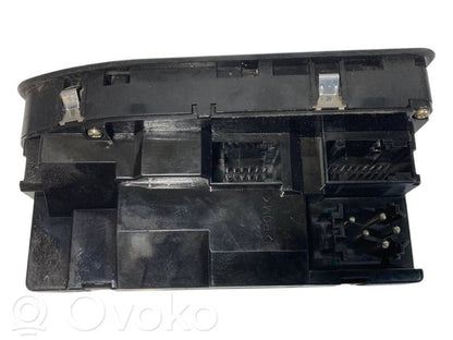 Переключатель стеклоподъемника