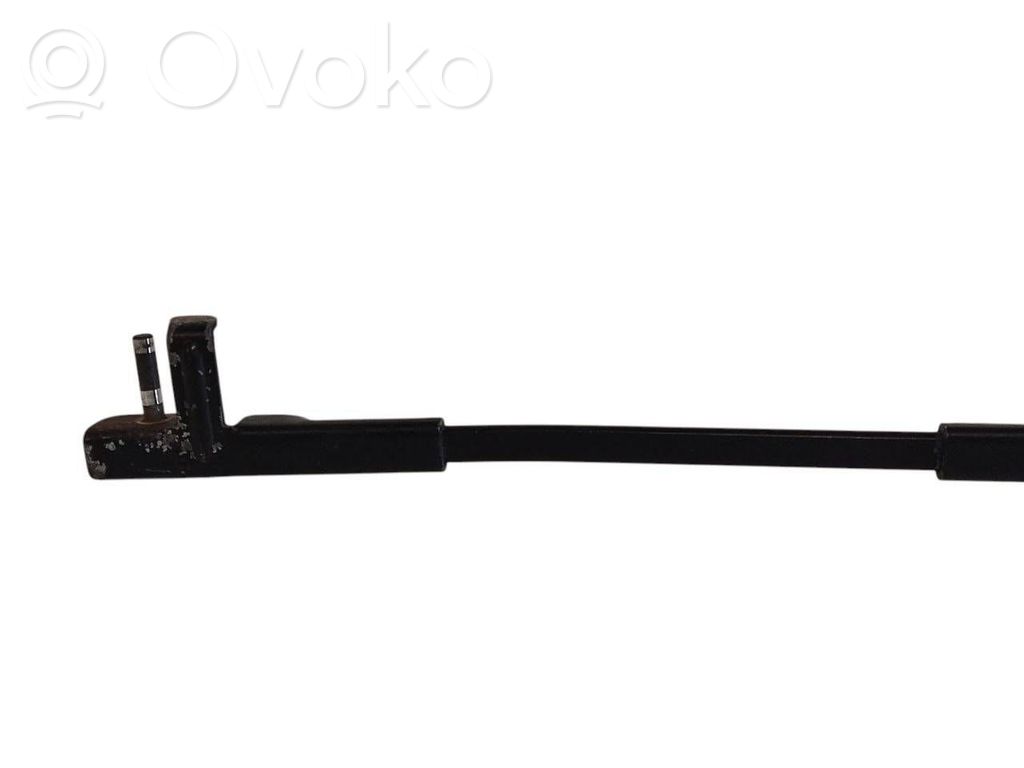 Priekšējā loga tīrītāja kājiņa