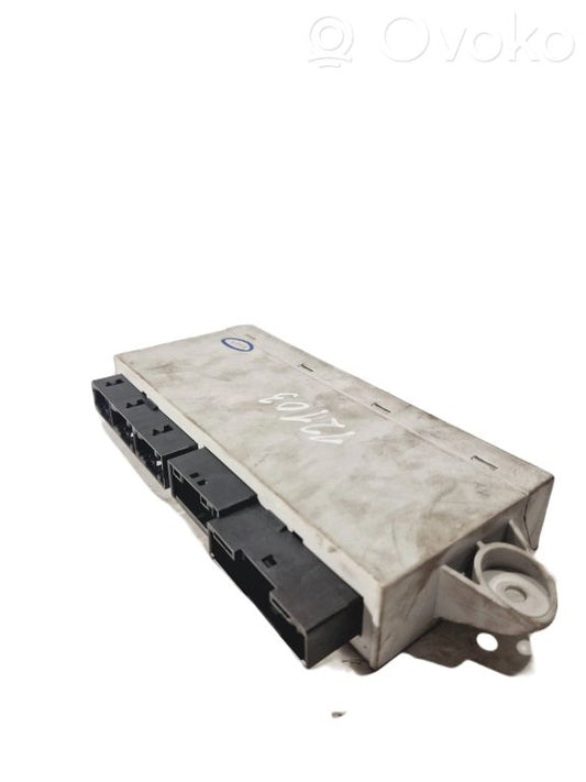 Centrālās atslēgas vadības bloks