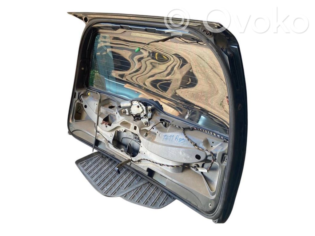 Aizmugurējais pārsegs (bagāžnieks)