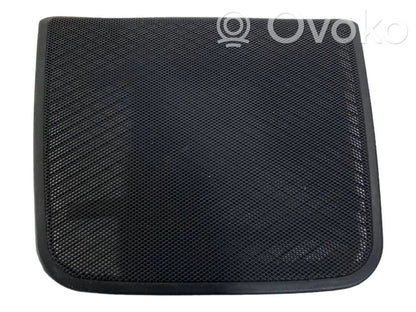 Rear speaker trim