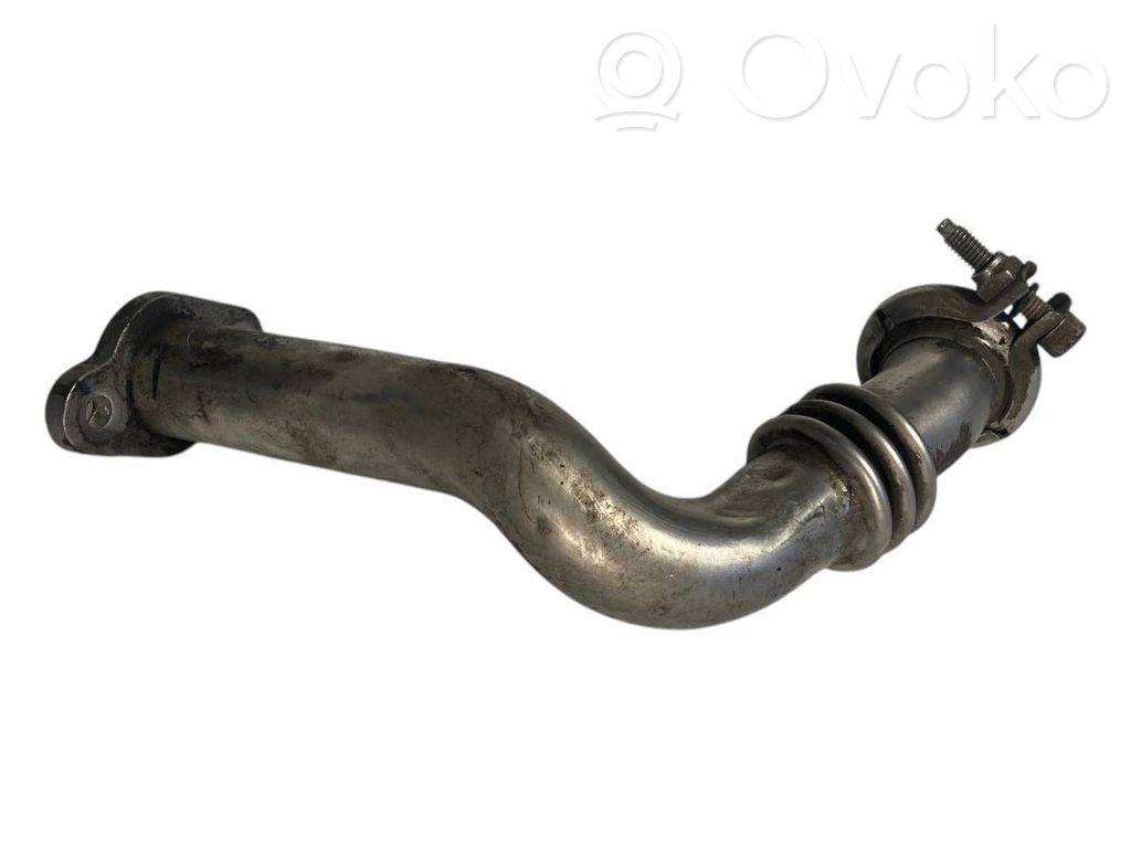 Caurulīte (-es) / šļūtene (-es)