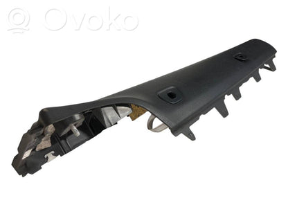 Боковая декоративная отделка (у окна)