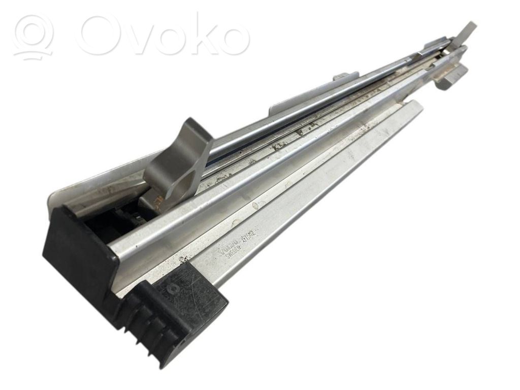 Cita veida bagāžnieka dekoratīvās apdares detaļa