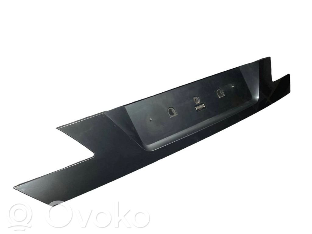 Bagāžnieka dekoratīvā apdare