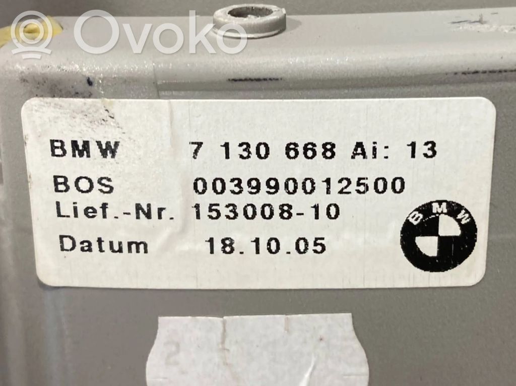 (D) statņa dekoratīvā apdare (augšdaļa)