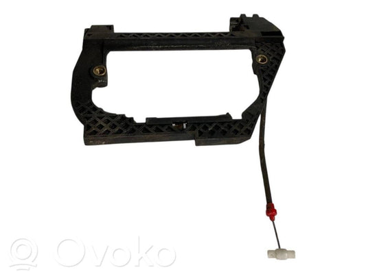 Aizmugurē turētājs / kronšteins ārējam atvēršanas rokturim