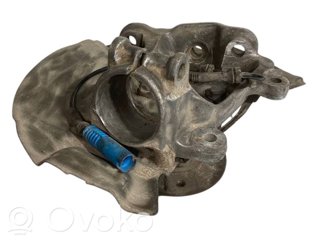 Priekšējā riteņa rumbas vārpstas šarnīrs (stupica, capfa)