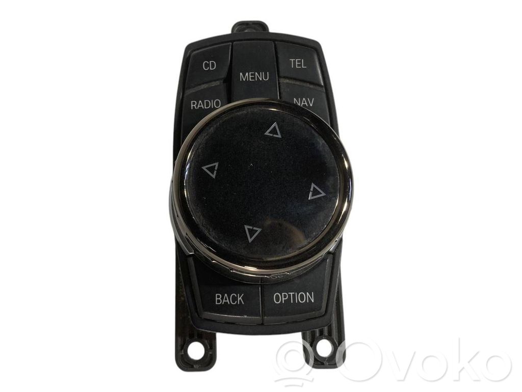 Multimediju kontrolieris