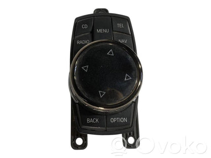 Multimediju kontrolieris