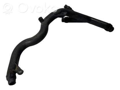 Caurulīte (-es) / šļūtene (-es)