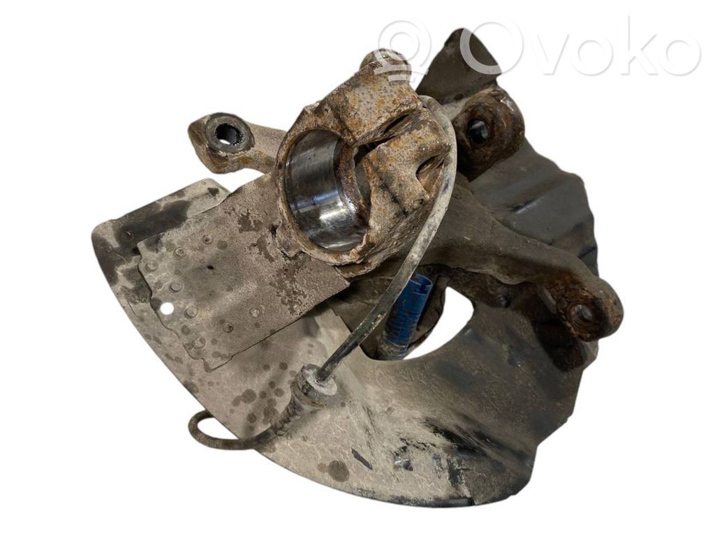 Priekšējā riteņa rumbas vārpstas šarnīrs (stupica, capfa)