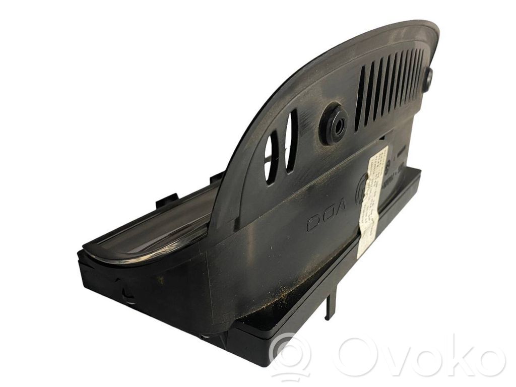 Ekrāns / displejs / mazais ekrāns