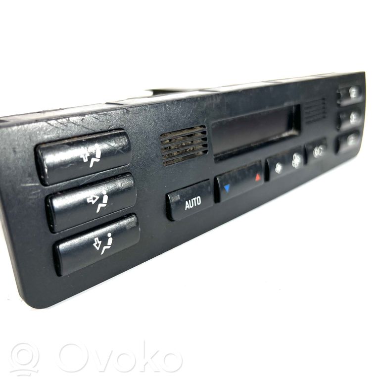 Air conditioning / climate control / interior heating control unit (in the passenger compartment)