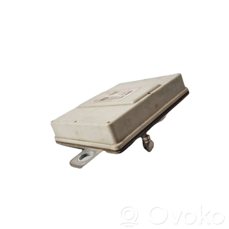 Antenas vadības bloks