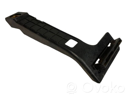 Akseleratora pedāļa turētājs