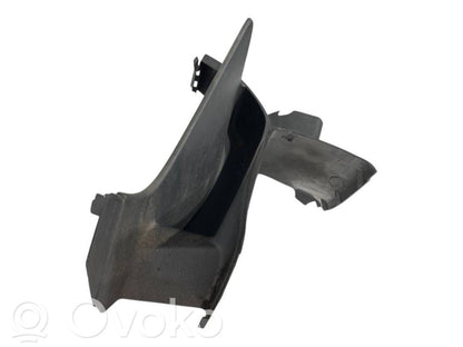 Sānu dekoratīvā apdare pie aizmugurējā sēdekļa (apakšdaļa)