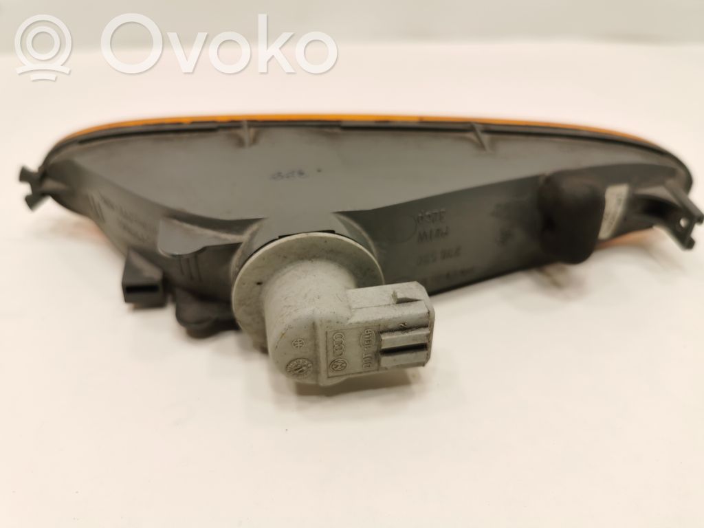 Priekšējā bufera pagrieziena rādītājs